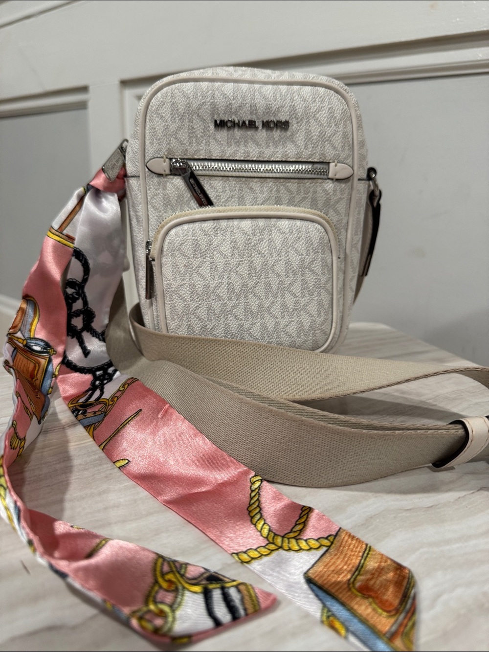 Michael Kors Bag Travel Small Jet Set Logo White Cream Leather Crossbody - Picture 5 of 17